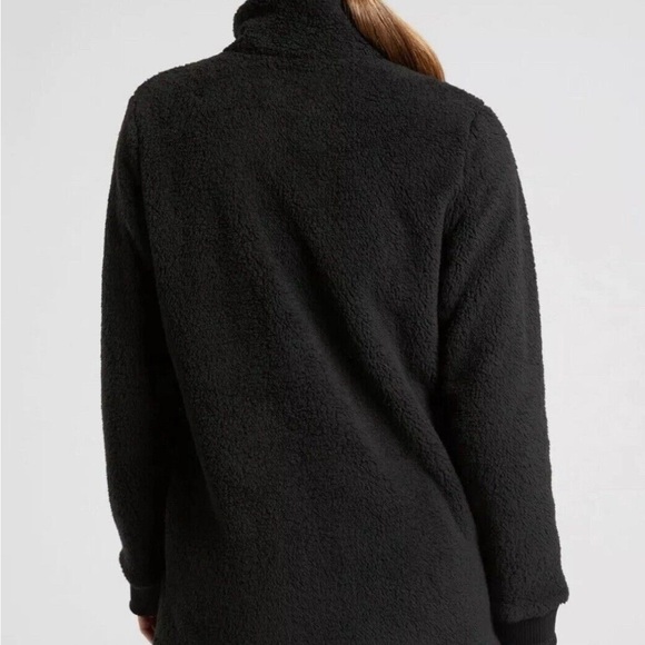 NWOT Athleta Tugga Jacket Black size Medium - Picture 2 of 4